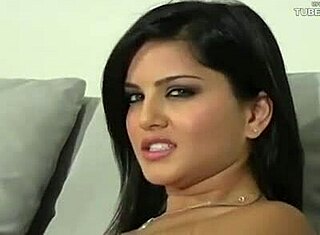 Sunny Leone Old Xnxx - Sunny Teen Sex with 18-19 years old sexy girls - youngsexer.com
